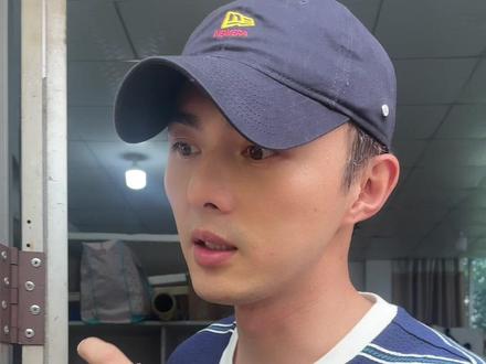 吃上哥自家种的小番茄了🍅
#叶祖新 #司宫令 #赵皙 #叶祖新太子 #实力派演员