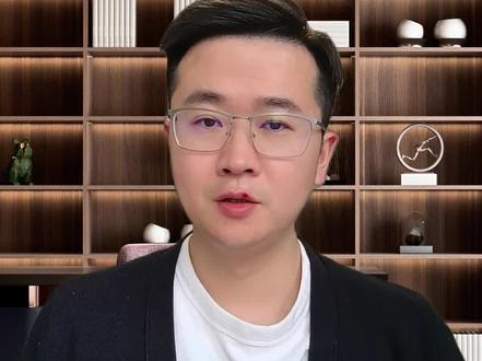 是不是经常听人说“量化CTA”很香,但一提到“策略”就头大?😵 今天用大白话给大家拆解清楚——量化CTA到底有哪些赚钱套路,普通人也能秒懂!💡
先划重点:量化CTA专攻期货市场📈,它不是单一策略,而是一堆“智能交易模型”的集合🧩,核心就是靠数据和算法赚钱,不用人工盯盘~ 主要分4大核心策略,每个都有自己的“性格”!🤔
#量化 #量化交易 #期货 #量化CTA #CQF