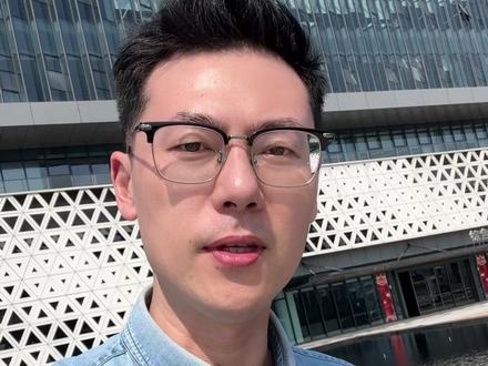 吉利银河M7技术首秀 配备吉利技术“全家桶” 综合续航1730km#吉利银河M7 #吉利银河M7来了 #吉利汽车