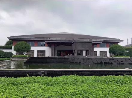 参观青山集团,生产不锈钢的青拓工厂。