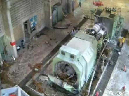 飞车事故作品被减少推荐了,既然这样为了让更多人看到避免类似事故,我就多做几期;霸屏模式;#工人 #汽轮机 #农村人生活 #二手化工设备 #高温