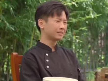 南翔又翻车?满汉全席遭全网“唾弃”?来围观,看看他都干了啥?#抖音美食推荐官 #南翔邀请达人吃饭个个有备而来 #南翔#网红#我要上热门