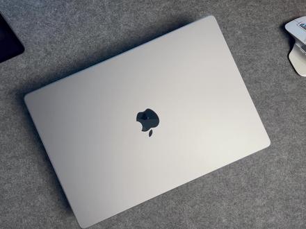 简单4步美化Mac,让Mac与众不同 快试试这几个美好主题的小技巧,让你的Mac焕然一新吧#macbook使用技巧 #主题美化 #壁纸 #macbookpro #电脑桌面