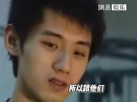 曾经有人问#张继科:怎么和队里可爱女孩交朋友?……“跟她打球,然后输给她。”