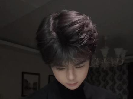 依旧头发先跳了#山西摇 #卡点舞 #婴儿肥 #冷脸萌