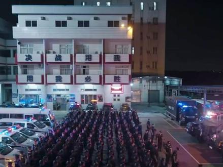 警察和军人,到底谁的级别更高? 执行任务时该听谁的?#军事武器#军事科技#军事爱好者#军事迷#军事发烧友