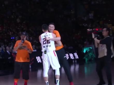 广东阵容大调整!曾繁日自宣离队,投奔西热,五年长约成空谈