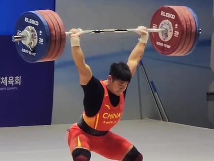 举重界第一帅哥!男神偶像ー帅大银@小李子🏋️♀️🥇🇨🇳 挺举216公斤,获得挺举🥈!并以抓举180公斤和总成绩396公斤打破两项世界记录获得两项🥇🥇@邱爽 #举重 #2023亚洲举重锦标赛 #李大银 #男神 #帅哥