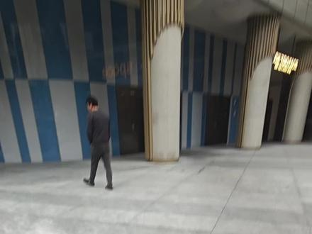 家人们,大家好,向大家汇报一下,今天是3月2日,也是我第10份面试工作。我面试的是招商银行股份有限公司信用卡中心的市场常商务实习生。之后复试的话,面试官给我讲工资大概是2000~3000,之后工作比较繁琐,有跟单,还有物料一些相关的工作,如果短期实习两到多月可能学不到什么东西。之后三天之后会给到通知和结果。#深圳找工作。 #实习生 #市场营销专业 #大公司#高楼大厦
