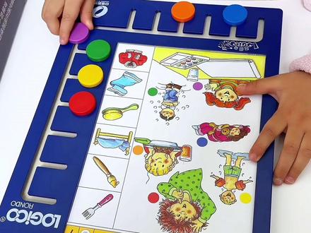 每天1—2页,孩子越玩越聪明,德国90%家庭超爱用
3年全球验证(74国畅销、很多几万元的早教课程也是逻辑狗里的课程。题卡细节满满,真正需要孩子动脑思考的,让孩子养成爱动脑的好习惯。在玩中学,锻炼多维能力:动手拨钮答题,数学思维、数量关系、迷宫、空间方位、专注力找不同.题型超丰富!逻辑思维、耐心、专注力、动手能力一起练,还能强化认知后面 自带答案校验:答完题翻背面就能对答案,不用家长额外操心,孩子自主探索无障碍,3-7岁智力发展关键期*对应分类、推理、抽象逻辑等5阶思维训练,5000+次练习,助力孩子思维跃高阶,早教选它准没错#逻辑狗 #益智玩具 #育儿日常#思维训练 #逻辑狗思维训练