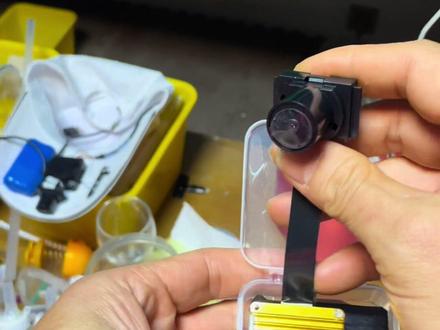 #运动相机 #自制运动相机 #diy #第一视角 #华为海思芯片 华为还是真4K金标主板,AI芯片,支持语音控制,打开wifi,关闭wifi,打开录音,关闭录音,开始拍照,华为海思真4K,ai芯片,可以识别所录视频中的车牌,车速,距离,海拔,定位等信息。 只是主板,不含内存卡,电池等,自己动手丰衣足食。