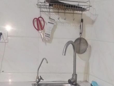 由于某种原因有时候需要把#净水器 拆下来,往往碰到水龙头很难拆,今天一个视频教会您,净水器拆机操作步骤#吉首净水器 #吉首沁园 #净水机