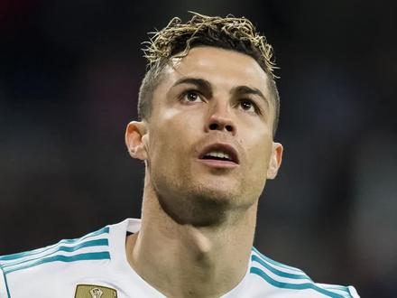 体育梗百科之阿伟罗!阿伟罗是什么梗?#阿伟罗 #C罗 #dou来足球季