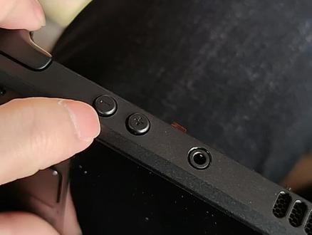 Steamdeck游戏机预装Steamos系统+win11系统的双系统简单操作示范下,一般没问题不要更新就不会丢失双系统引导,仅供参考