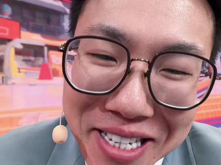 勇士猛龙交易!TJD换一个次轮 #勇士猛龙交易 #勇士交易戴维斯 #TJD 值得一提的是,这个消息里有湖人…