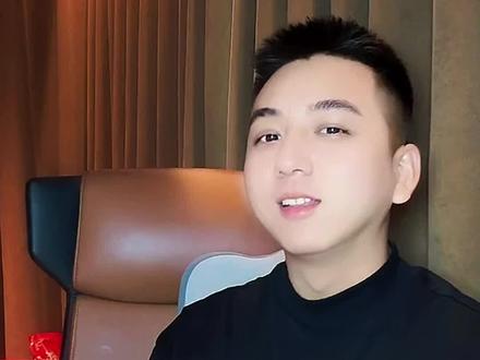 #黑总 奥利奥长那么大从来没有翻过护栏 #乖宝宝养成记 #黑总奥利奥 #日常聊天