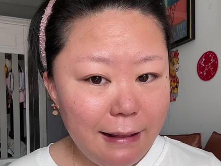 #搞笑夫妻的日常 姐妹们,无美颜的大胆又来啦~粉底液是真的嘎嘎好用啊,放心拍吧#粉底液推荐