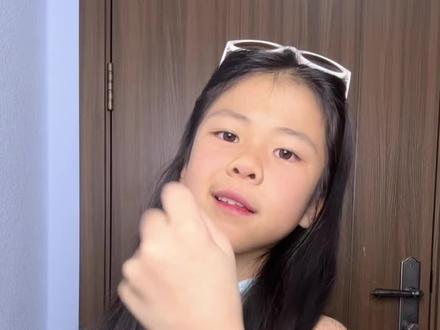 又烧又狠的反派摇!#卡点舞 #手势舞 #墨镜#萌娃搞笑日常