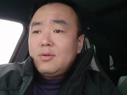 #撒西不理哒呐 #撒西不理哒呐方言版 #洛阳话 #水席
这首歌就1分51秒 还能写很多写不进去了 洛阳很美 愿你来时逢春 花开满城 #汉服 洛阳话补充版,老君山专题已发,主页打卡