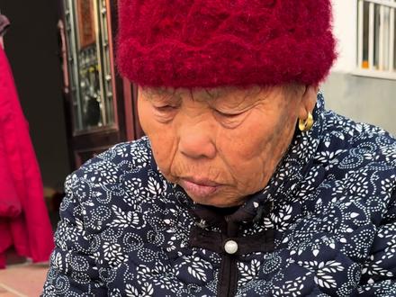 有我奶在,我就不会恋爱脑#毒舌 #奶奶和孙女的日常生活 #奶奶带大的孩子 #搞笑日常