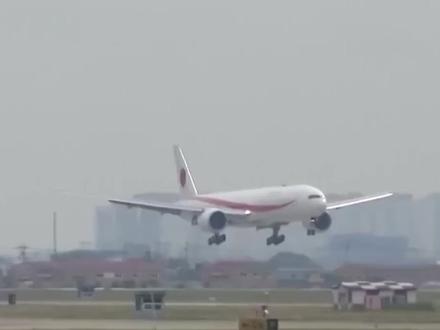 高市专机抵达美国,特朗普超高规格迎接,设下双宴吃两顿 #全球创作者计划 #时代的荣耀 #零基础看懂全球