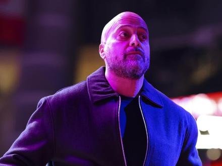 #哈登#杜兰特#斯通#申京#休斯顿火箭 火箭总经理斯通不着急买断市场!他依然对球队阵容“很满意”