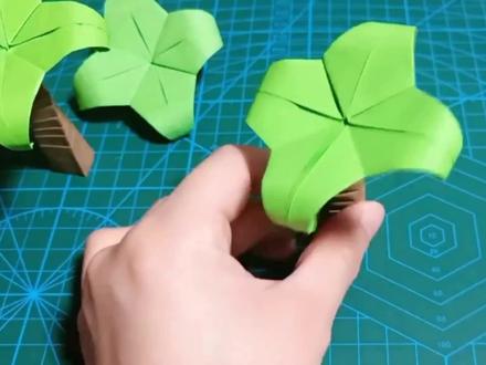 用纸折一棵立体大树,在春天里多植树。