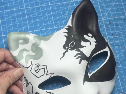 很幸运的再一次被大家喜欢。 #绘画过程 #日常瞎画 #手绘面具 #手绘 #艺术在抖音 @抖音小助手