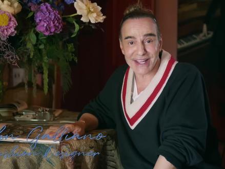 旧时代的海盗VS新时代的船! 你可以买到 Galliano 了!
但你还买得到 Galliano 吗?
#JohnGalliano #ZARA #马吉拉 #迪奥 #青年创作者成长计划