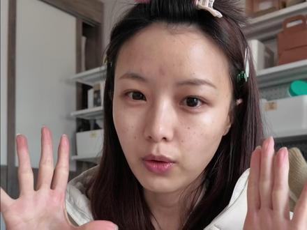 做自己的流水线妆容! 连续2个月只打磨了这一个妆!
化妆顺序、产品的增减都反复打磨过
只有步骤图里标注*的,建议和我用一样的
其他手头有啥用啥就行~
#妆容分享 #妆教 #新手化妆教程 #偷懒