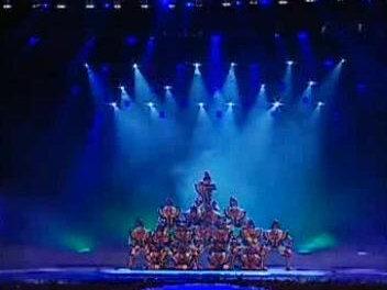 《烟盒变奏》云南省红河哈尼族彝族自治州歌舞团@蓝迪斯 #荷花奖