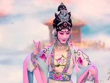 京剧梅派#弘扬戏曲文化传播正能量#台上一分钟台下十年功
