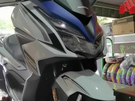 #关注我圆你机车梦 本田神车350,本田佛沙350保养流程看到最后一步是最,关键的如果说车友想学会自己更换机油,可以值得看一下,觉得可以的,感谢点赞,不懂的可以在评论区或者私信#质量第一诚信为本 #质量杠杠的好 #感谢支持感谢关注 #专业维修保养 #做生意诚信第一 #爱机车爱生活 最后,祝天下的考生金榜题名,如果没有考好的,想修摩托机车的带着分数来我这边报名