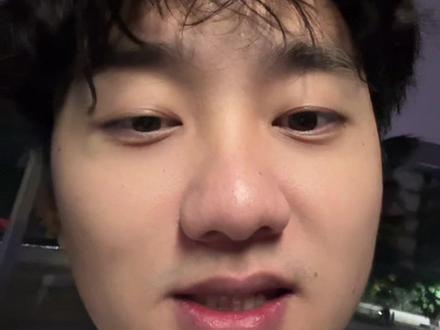 对于只想过线的同学来说,最后这段时间肖四和肖八仍然是重中之重,首先自己把肖四肖八的选择做一遍,然后就去看大牙的视频,不要嫌视频时长长,看完是一定会有收获的,肖四的大题也是一样,在政治基础薄弱的情况下直接去背大题的答案,只有痛苦和折磨,背下来很难的,还是要去看大牙的带背,看完绝对很有收获,我71和77分这两年都是最后一二十天开政治,两年也都是看的大牙讲解选择题和大题带背,强力推荐!#考研#考研政治#大牙考研