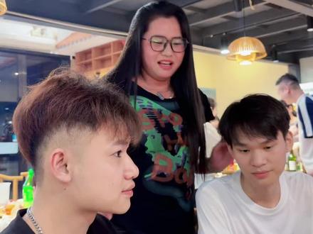 18岁卜卜脆🤩🤩#抓拍瞬间 #快乐家族