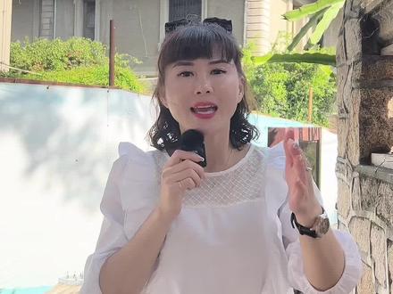 你见过房顶上放棺材的房子吗?#观彩楼 #棺材楼 #鼓浪屿 #五一超会玩计划 #旅行大玩家 #福建向米莉