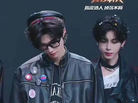 欢迎收看5.25晚午夜五恶霸团播~@亮司 @徐生 @Alex. @禹臣 @𝑇.山鬼👻 (排名不分先后哦~)#午夜五恶霸 #亮司 #直播 @抖音小助手 @抖音创作灵感 @抖音来客官方助推官 @抖音作者助手