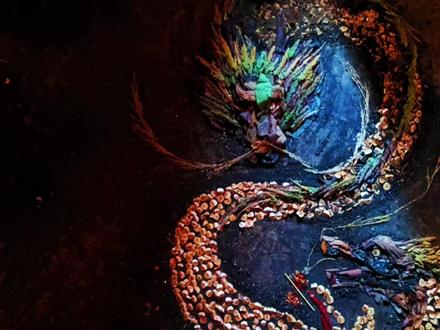 #二月二龙抬头 #二月二开好头 #绘画 #我要做个齐天大圣 #治愈 #拼画 #黑神话悟空 我用枯枝败叶和废弃垃圾描绘春分巧遇龙抬头,用枯枝败叶描绘齐天大圣大闹龙宫,卸压日记