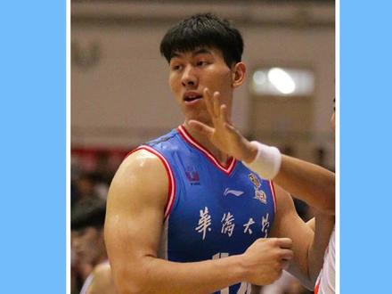 @铁牛-张鸿林 铁牛张鸿林CUBA生涯回顾 华大超级中锋竟是反差萌!?#华大男篮 #铁牛张鸿林 #cubal