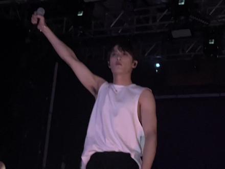 #檀健次 #符龙飞 #瓷 #符龙飞2022美梦巡演 #livehouse 真的太帅了 我真的被帅晕在现场