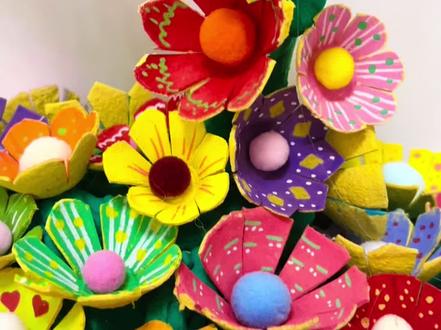 鸡蛋托做春日花朵#立春#鸡蛋托废物利用 #创意手工#创意美术#手工