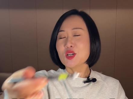 做测评以来最崩溃的一次!!——献给这支“用心做笔壳,用脚做笔芯”的“高科技”笔!#磁悬浮中性笔 #避雷 #文具测评