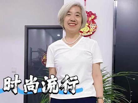 “谁懂啊!这条弯刀裤直接把‘梨形天菜’焊在身上!”
#裁缝 #刘姐裁缝