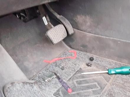 这刹车灯开关就是骗人的