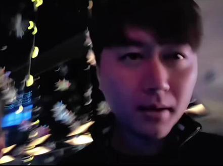 再也不是之前随意被保安赶的酷酷了#空瓶子liveshow #小小小酷哥 #组织1995