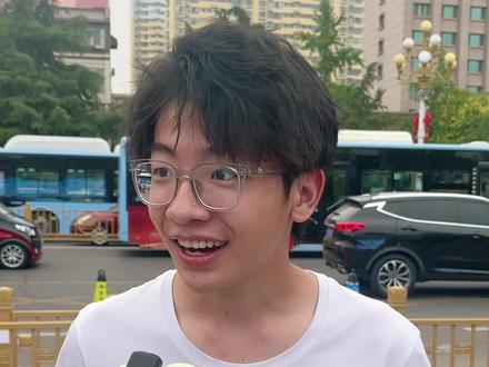 高考数学考试结束 考生表示:最后一道大题太难了! 6月7日下午5点,2025高考数学考试结束,最后一道大题考的啥?有做出来吗?来听听济宁考生怎么说......