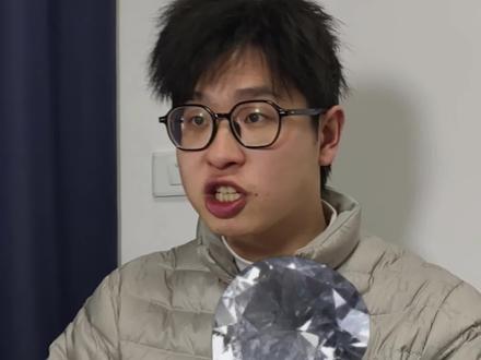 非洲之心放外面?保险里塞啥了?#三角洲行动 #三角洲手游攻略 #三角洲行动新赛季 #非洲之心