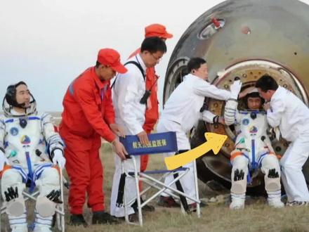 航天员返回地球后为什么站不起来#科普 #宇航员 #航天