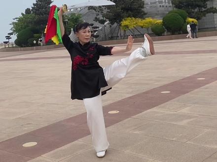 美女精彩36式太极刀