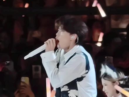 记得要早点下课和小狗汀溜溜哦~ 增了一段小rap #沙一汀 #沙一汀el #b站毕业歌会 #程潇 #我是你的小狗